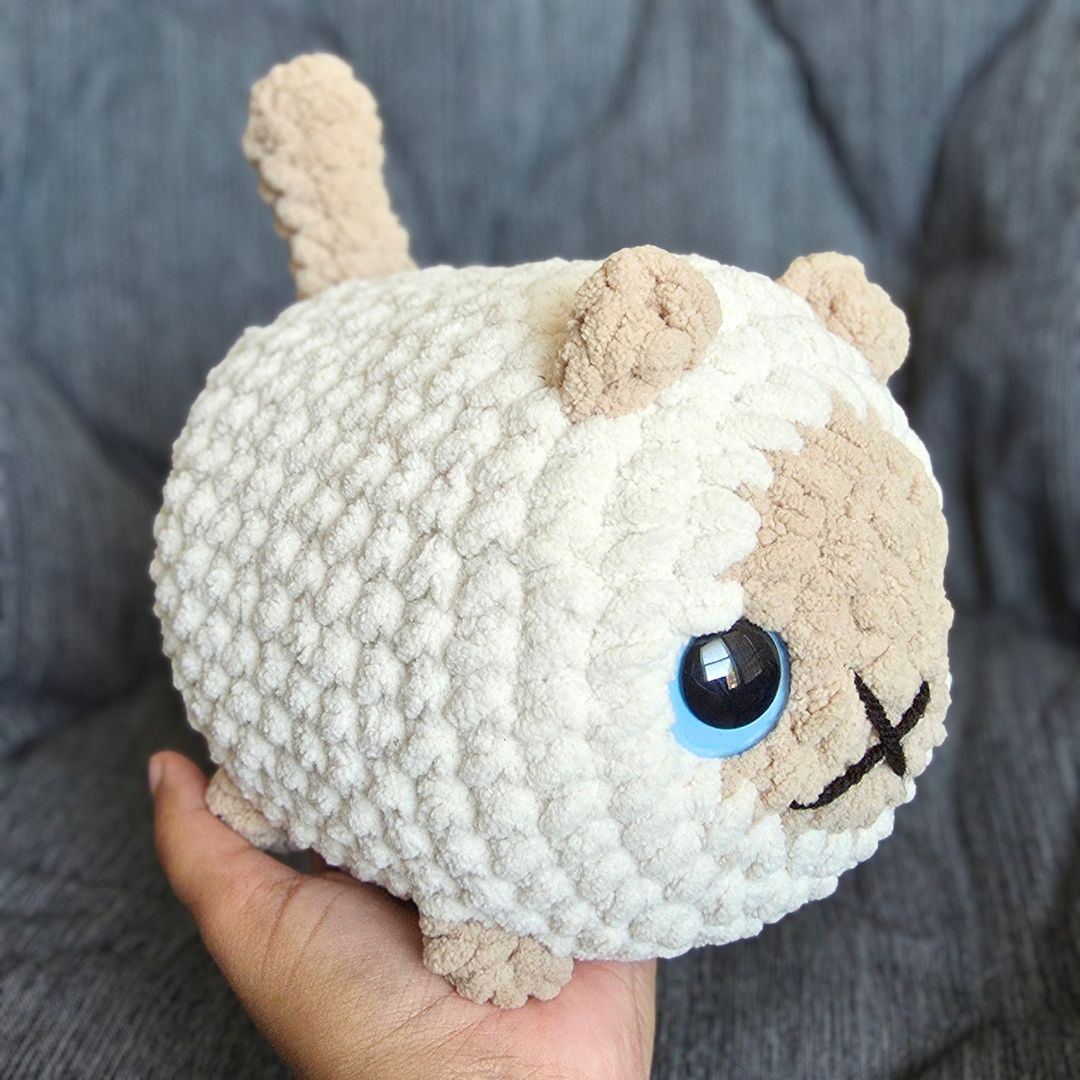 Crochet Chubby Cat Plushies: Siamese